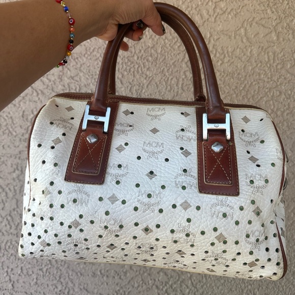 MCM limited edition perforated visetos handle bag - Picture 3 of 12